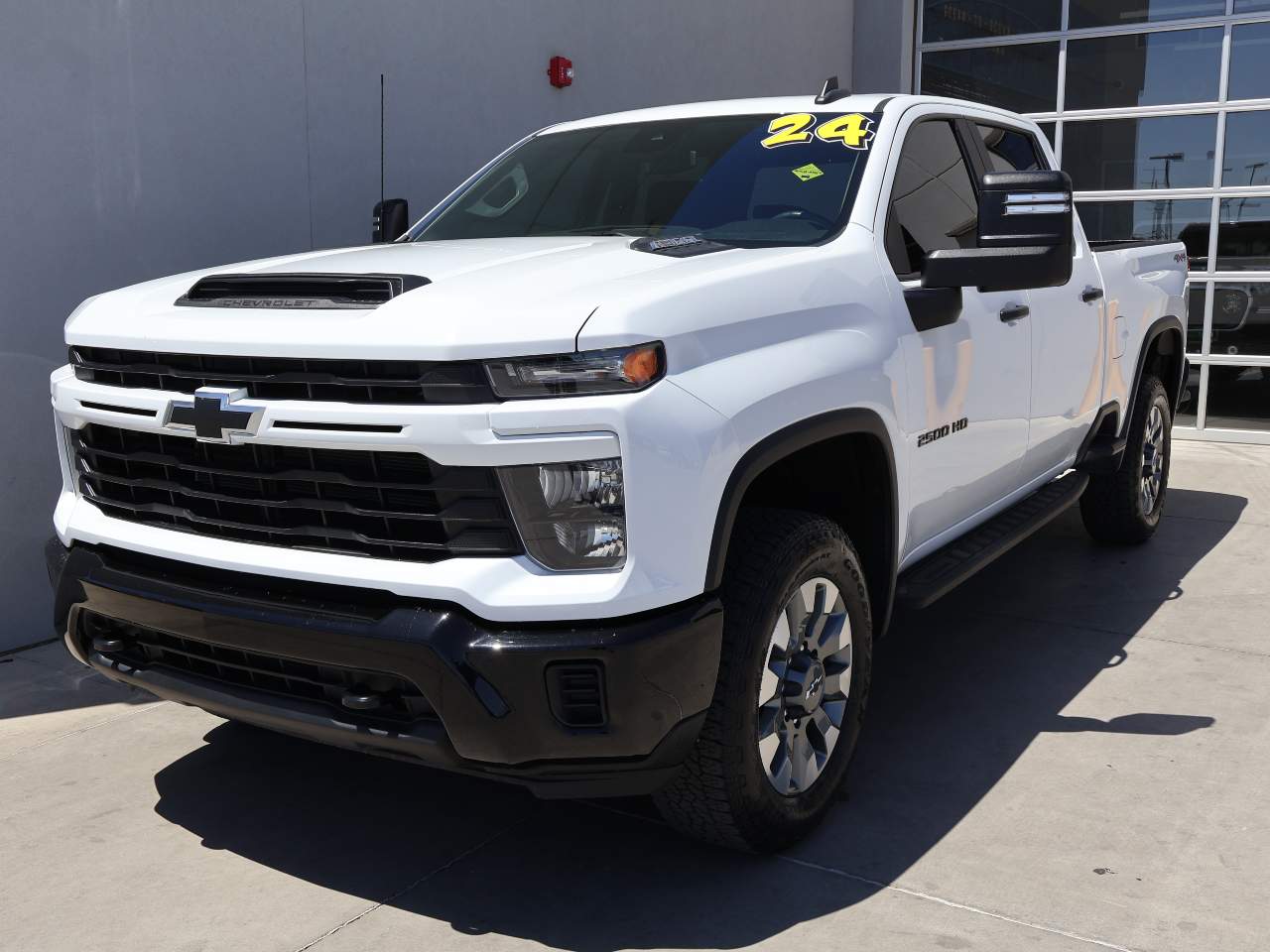 2024 Chevrolet Silverado 2500HD Custom Crew Cab