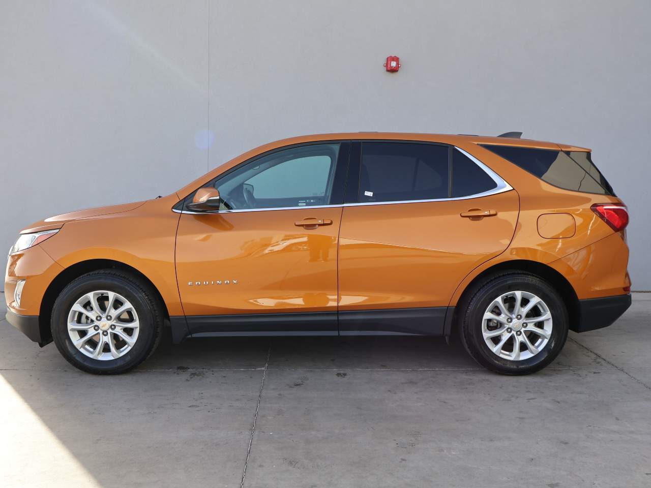 Used 2018 Chevrolet Equinox LT with VIN 2GNAXSEV8J6171658 for sale in Yuma, AZ