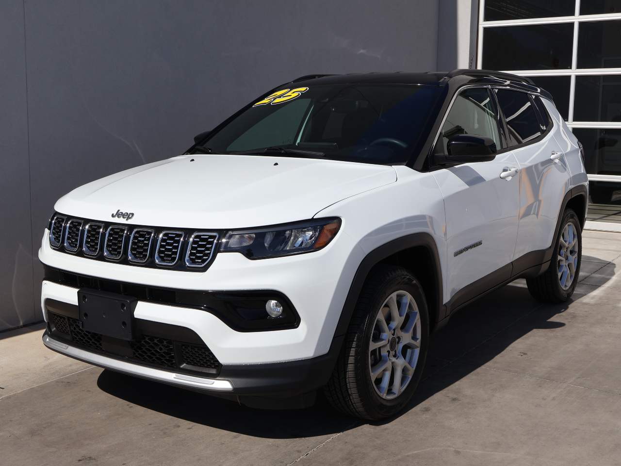 Bright White Clear Coat 2025 Jeep Compass Limited 4WD SUV / Crossover Four-Wheel Drive 8-Speed Automatic