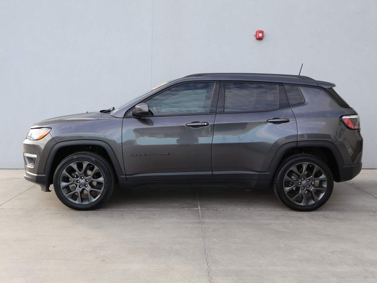 Used 2021 Jeep Compass 80th Spec. Edition with VIN 3C4NJDEB7MT601225 for sale in Yuma, AZ