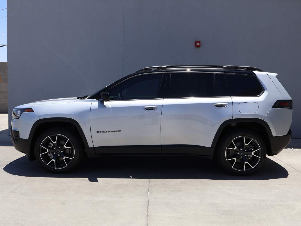 2026 Jeep Cherokee Overland