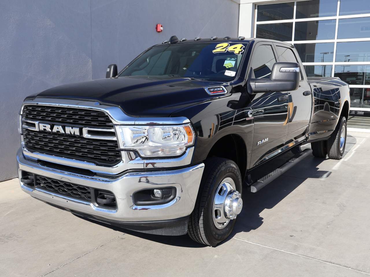 2024 Ram 3500 Big Horn Crew Cab