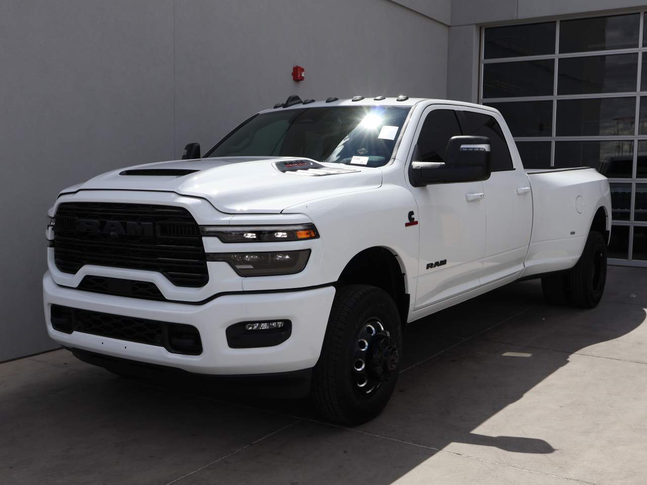 2026 RAM 3500 Laramie 4X4 Crew Cab LWB's photo