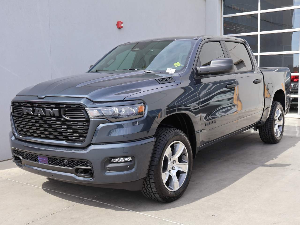 2026 Ram 1500 Crew Cab Express