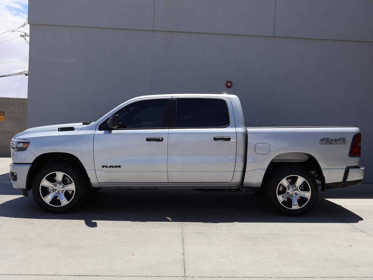 2026 Ram 1500 Crew Cab Express