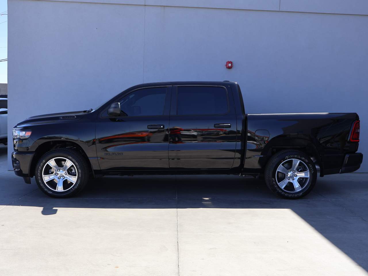 2026 Ram 1500 Crew Cab Express