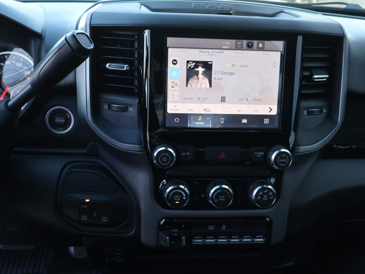 2026 RAM 3500 Chassis Tradesman - Photo 14