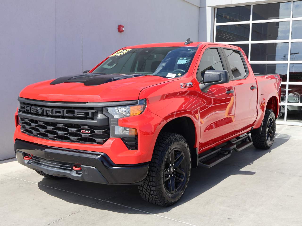 Dark Toreador Red 2023 Chevrolet Silverado 1500 Custom Trail Boss Crew Cab 4WD Pickup Truck Four-Wheel Drive 8-Speed Automatic