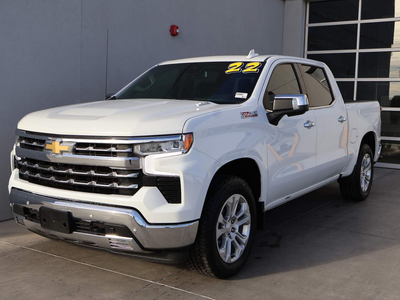 2022 Chevrolet Silverado 1500 LTZ Crew Cab