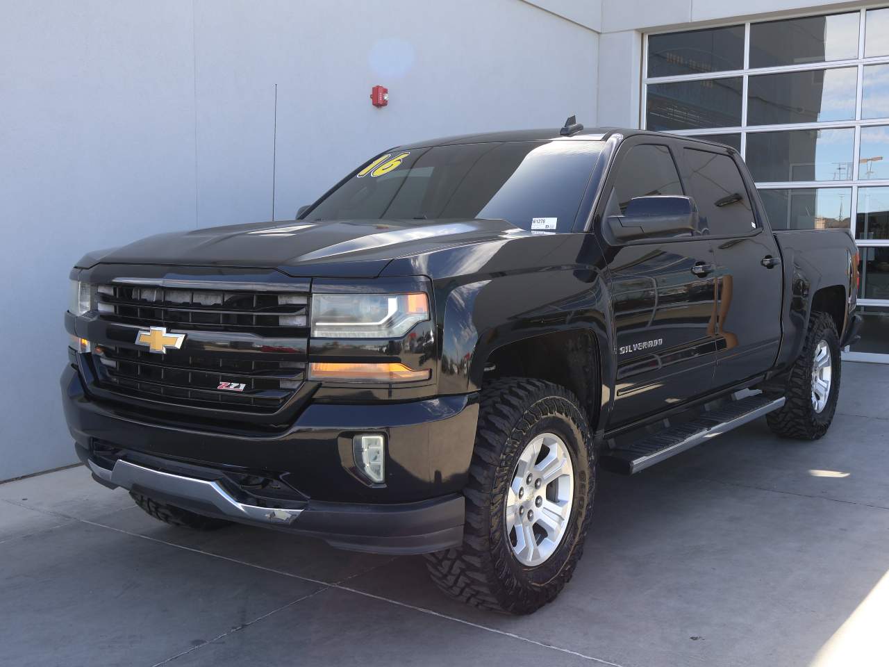 Black 2016 Chevrolet Silverado 1500 Pickup Truck Four-Wheel Drive 6-Speed Automatic Overdrive