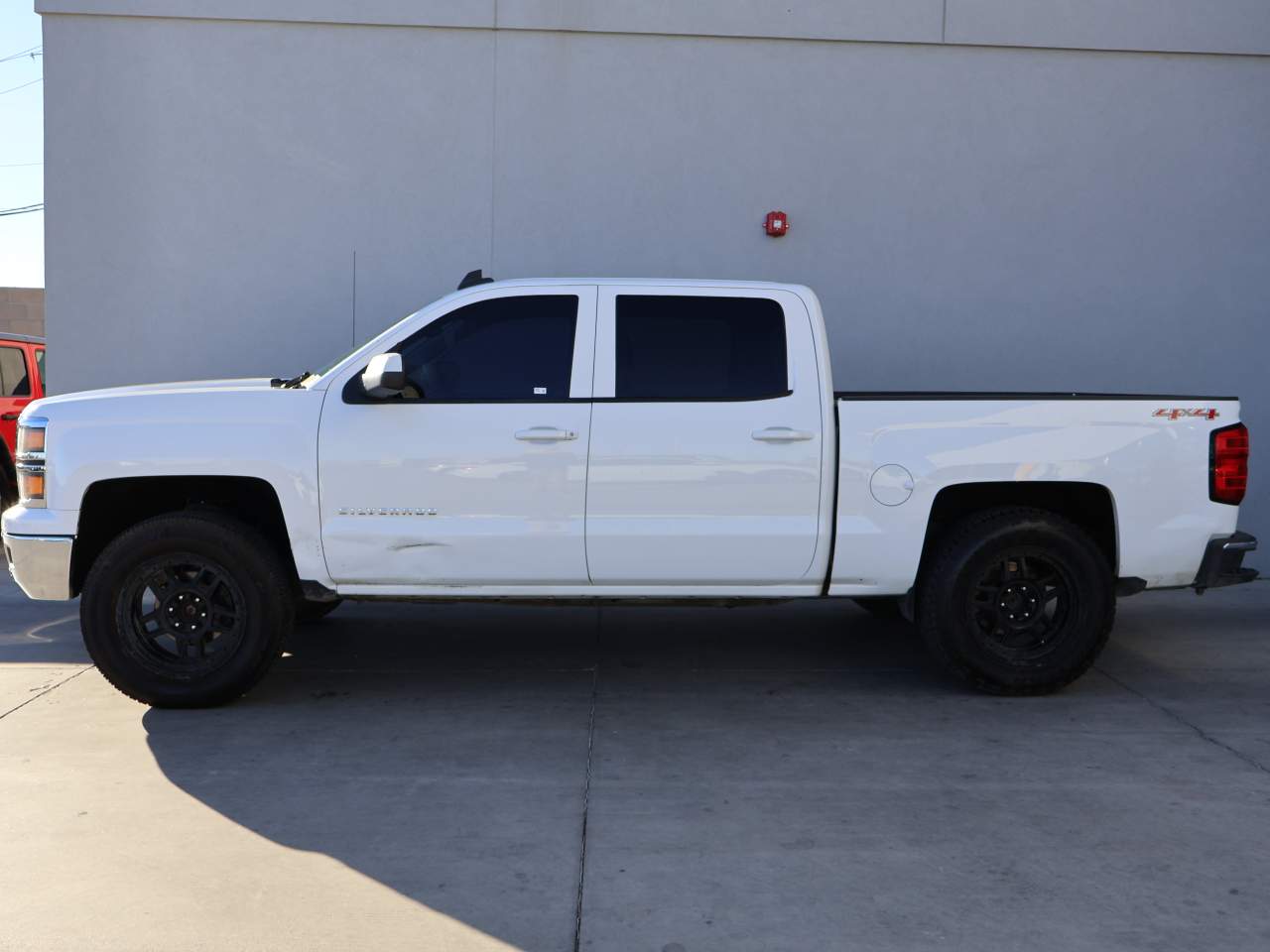 Used 2015 Chevrolet Silverado 1500 LT with VIN 3GCUKREC7FG356159 for sale in Yuma, AZ