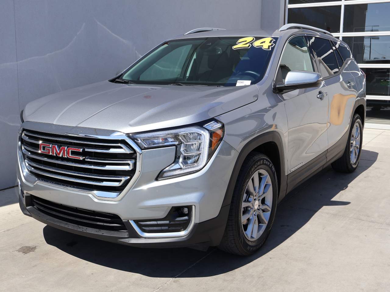 2024 GMC Terrain SLT