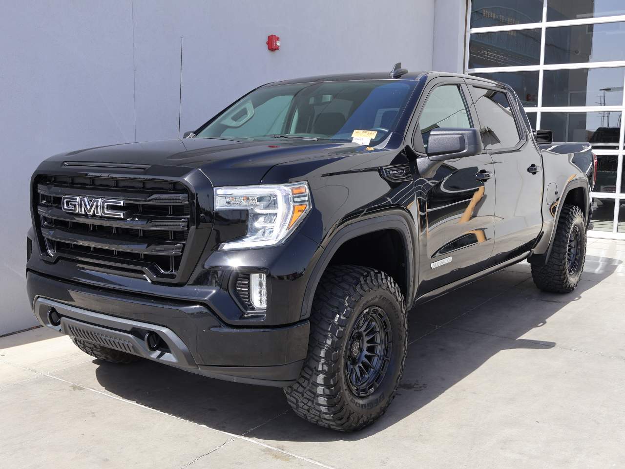 2021 GMC Sierra 4WD Crew Cab Short Box Elevation's photo