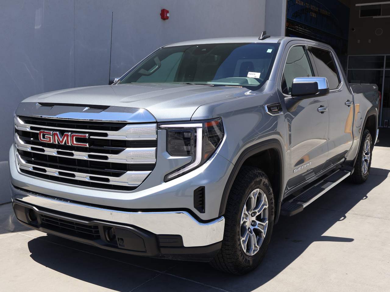 2023 GMC Sierra 1500 SLE Crew Cab