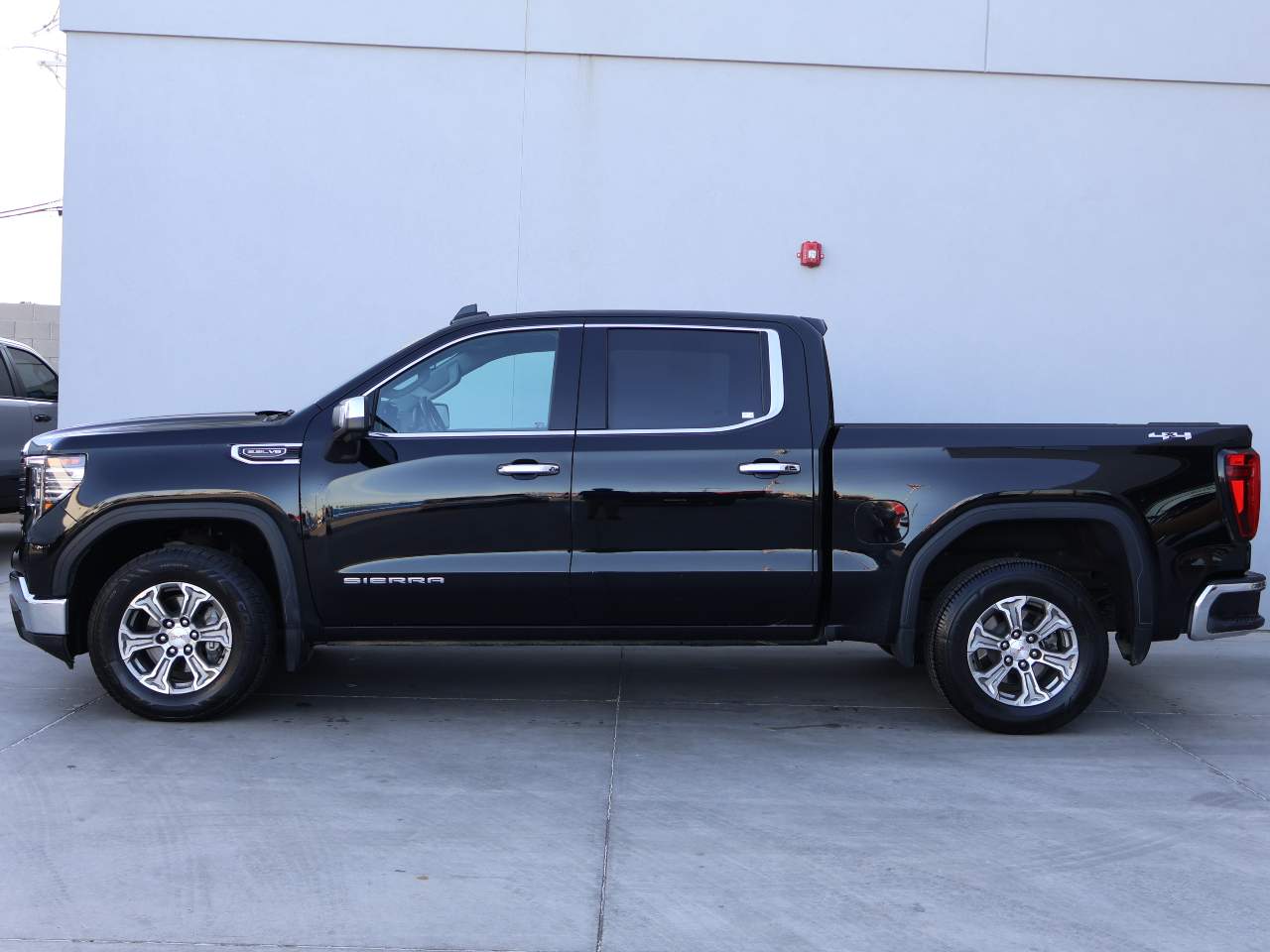 2024 GMC Sierra 1500 SLT Crew Cab