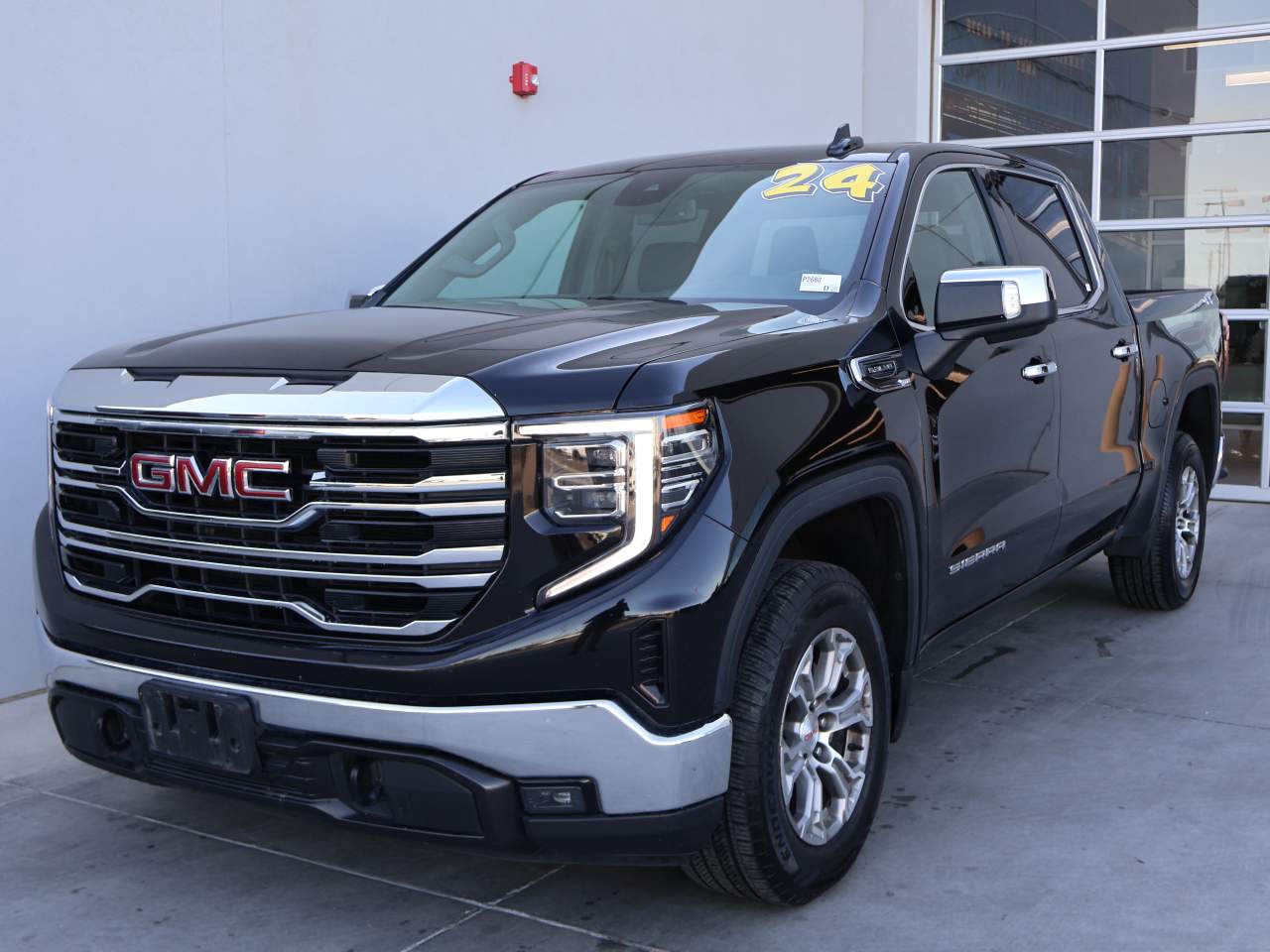 2024 GMC Sierra 1500 SLT Crew Cab