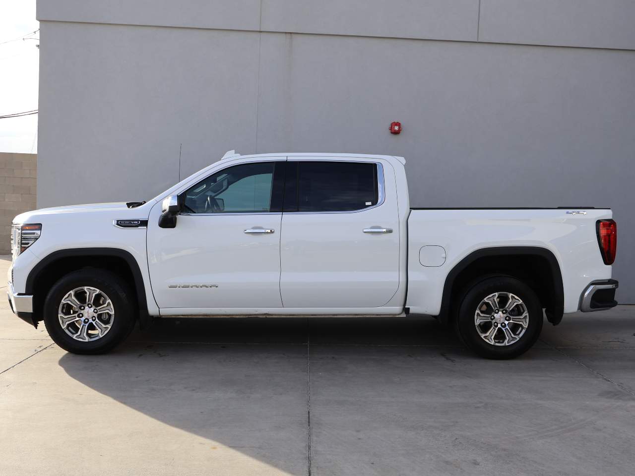 2024 GMC Sierra 1500 SLT Crew Cab