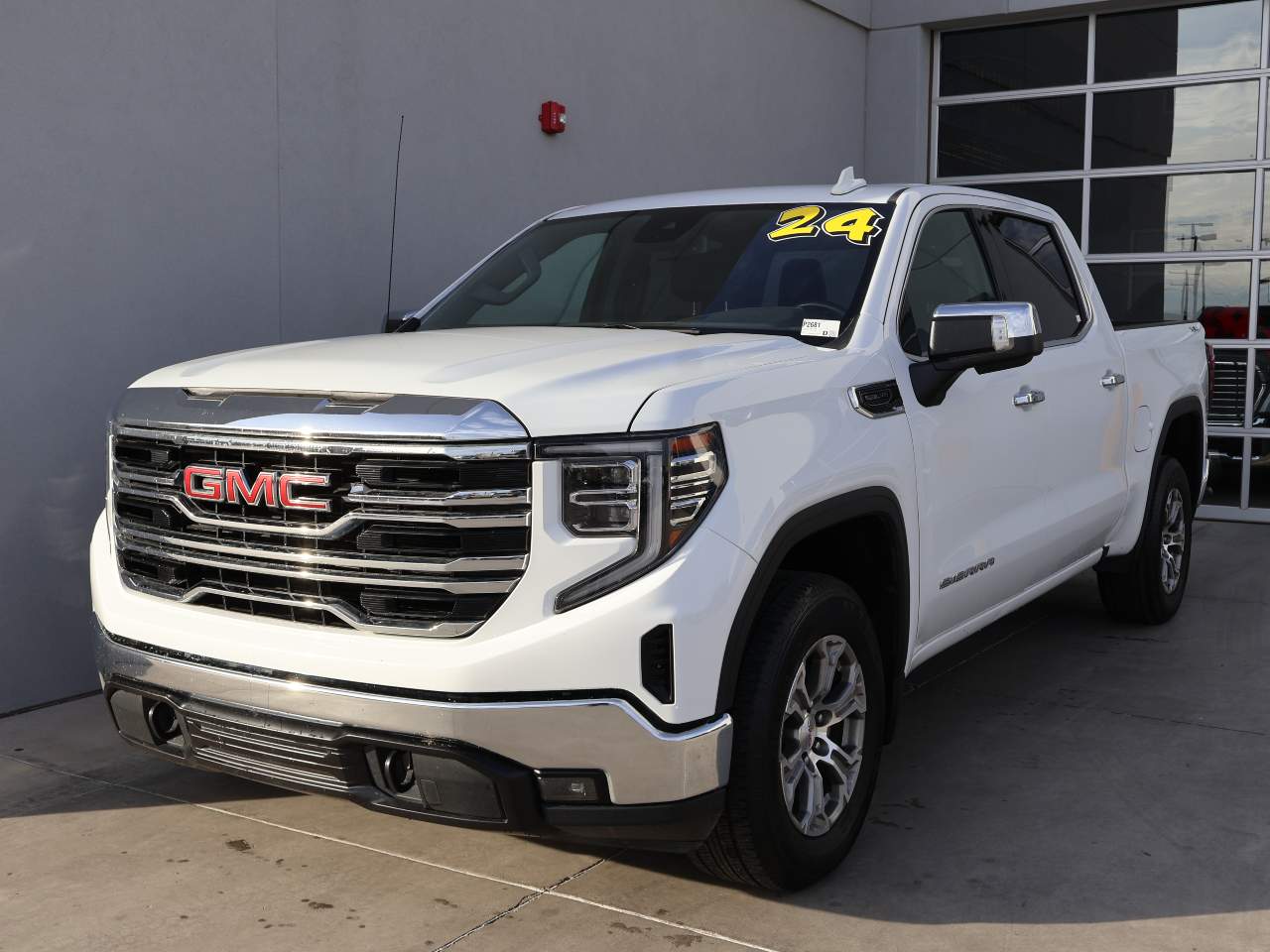 2024 GMC Sierra 1500 SLT Crew Cab