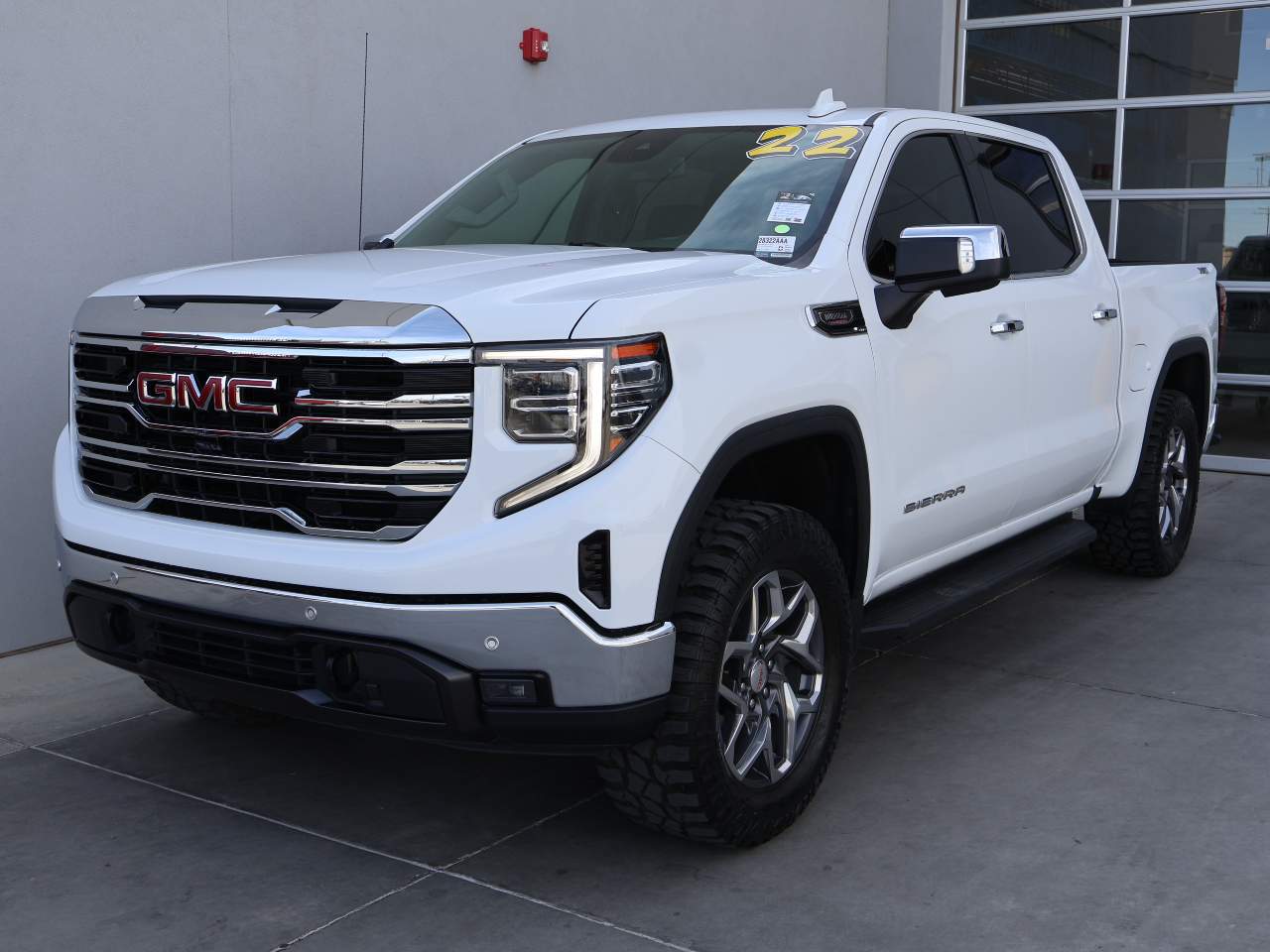 2022 GMC Sierra 1500 SLT Crew Cab
