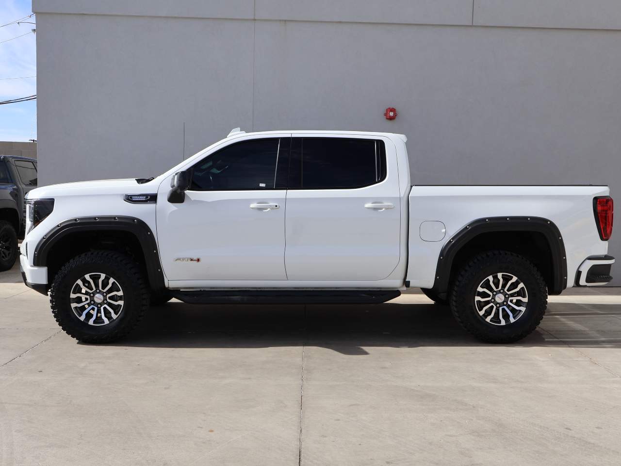 2023 GMC Sierra 1500 AT4 Crew Cab