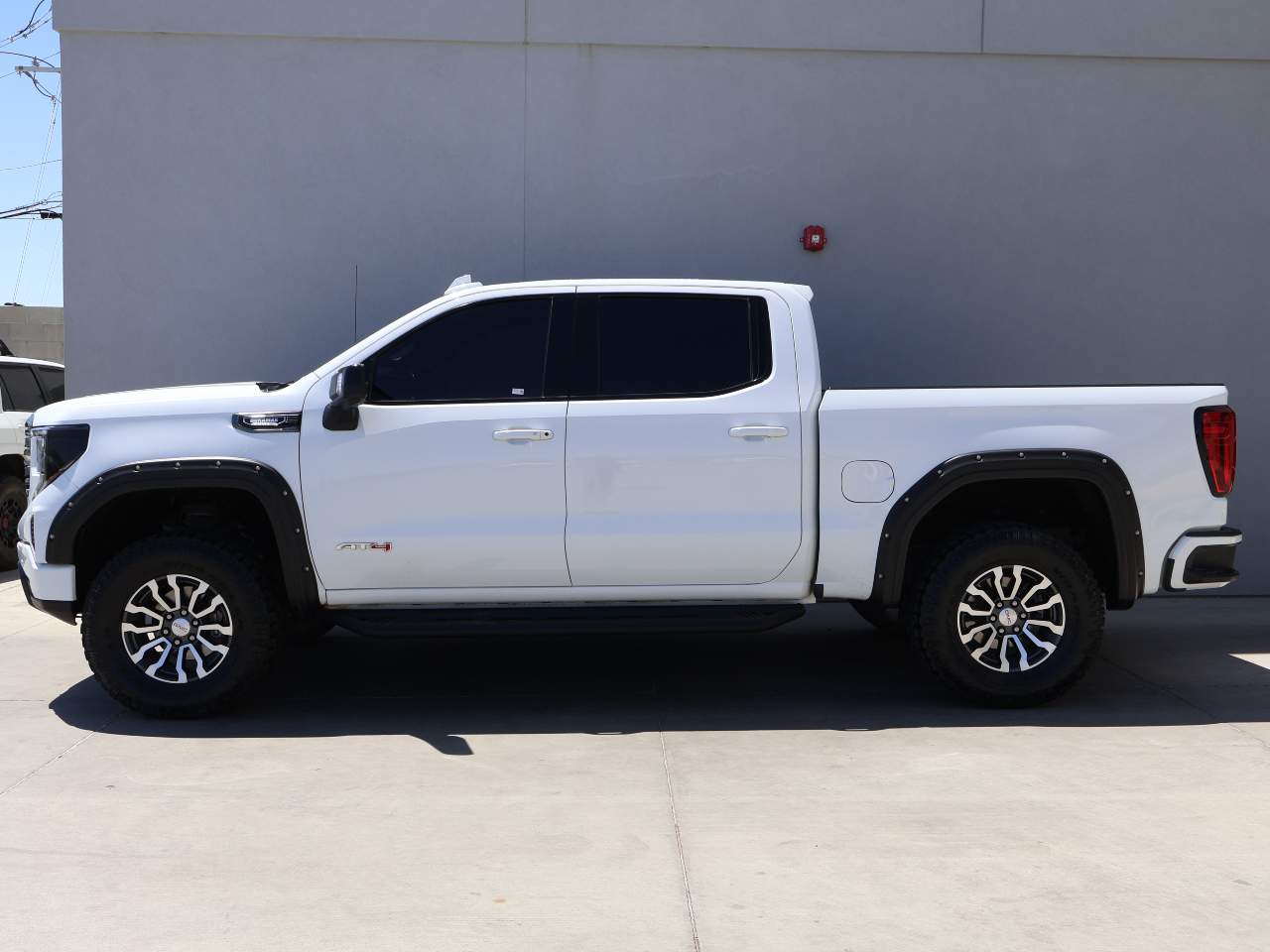 2023 GMC Sierra 1500 AT4 Crew Cab