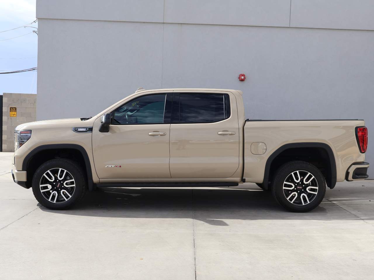 2022 GMC Sierra 1500 AT4 Crew Cab