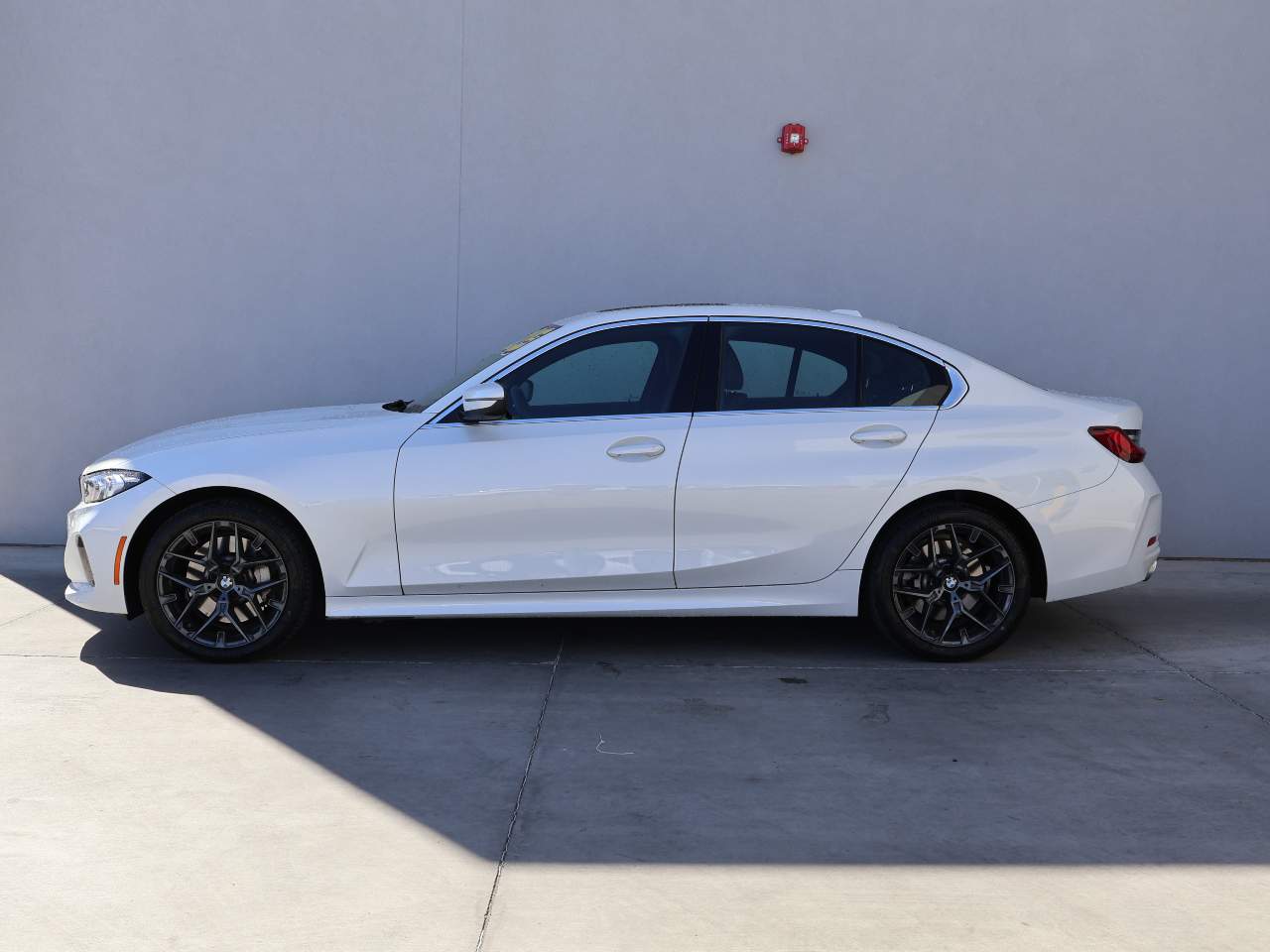 2025 BMW 3-Series 330i xDrive