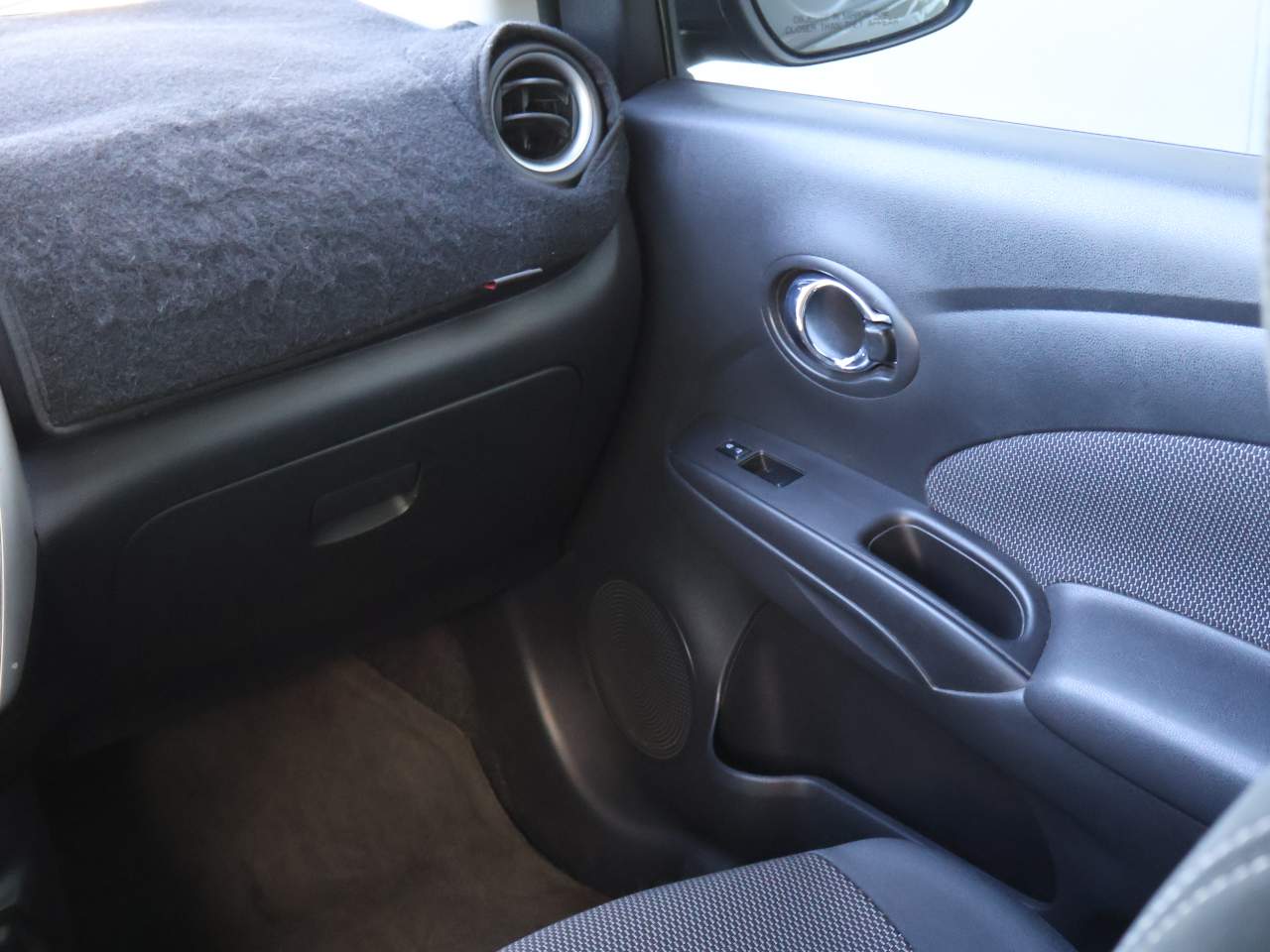 2016 Nissan Versa 1.6 SV