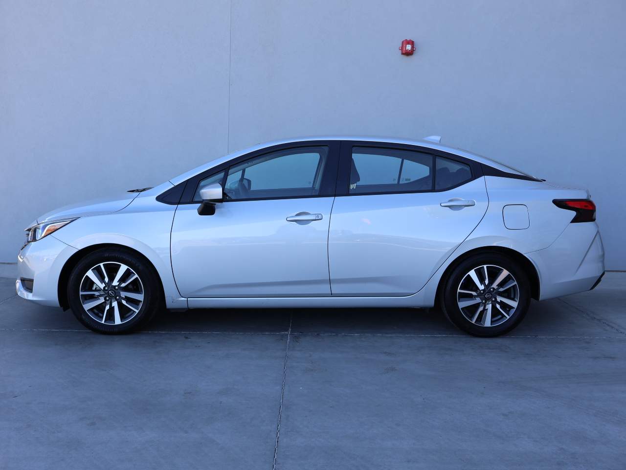 2023 Nissan Versa SV