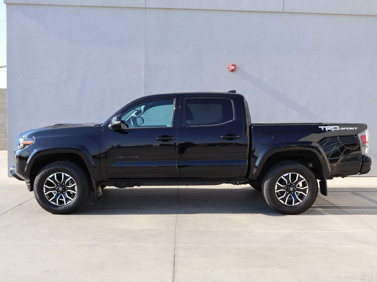 2023 Toyota Tacoma SR5 V6 Crew Cab