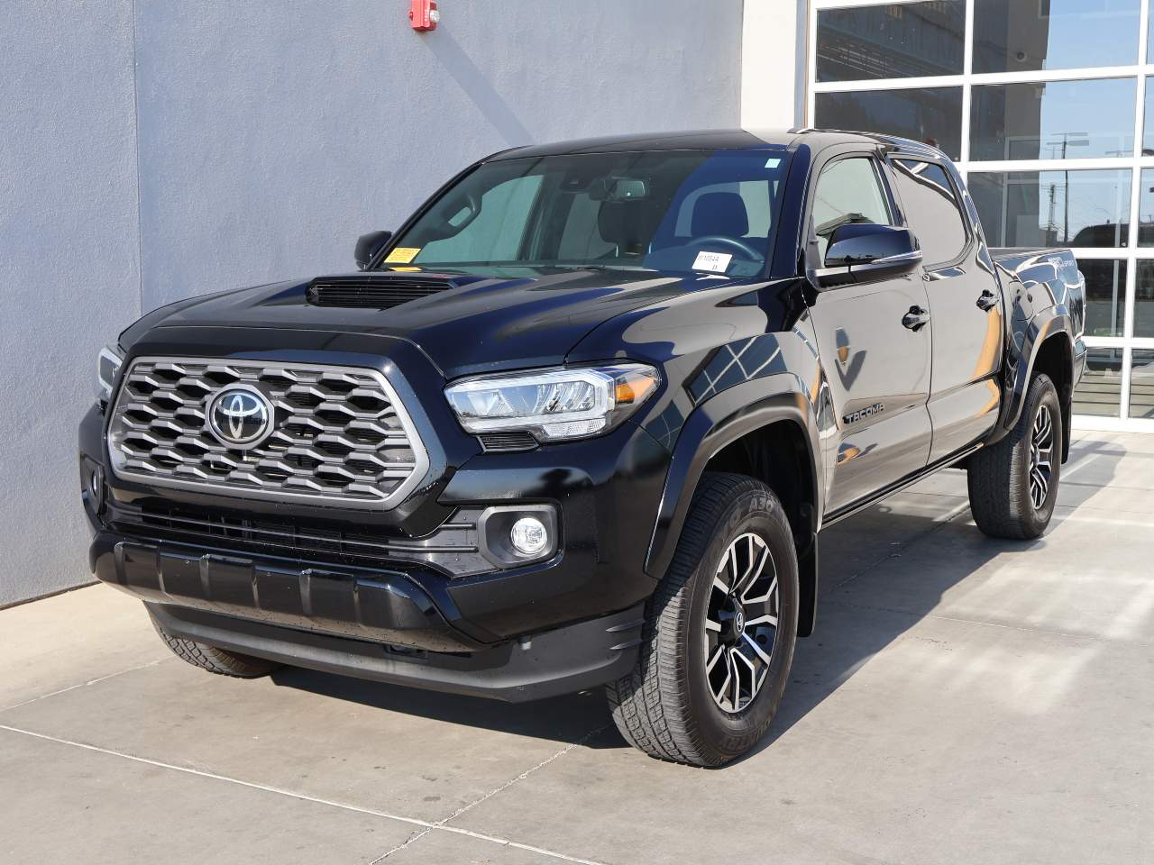 2023 Toyota Tacoma SR5 V6 Crew Cab