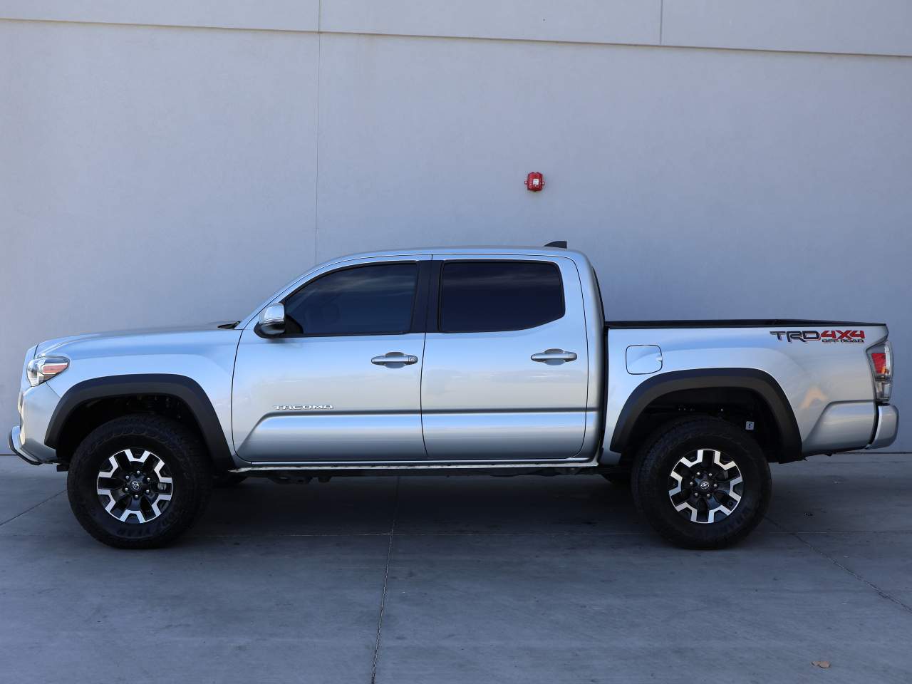 2022 Toyota Tacoma SR5 V6 Crew Cab