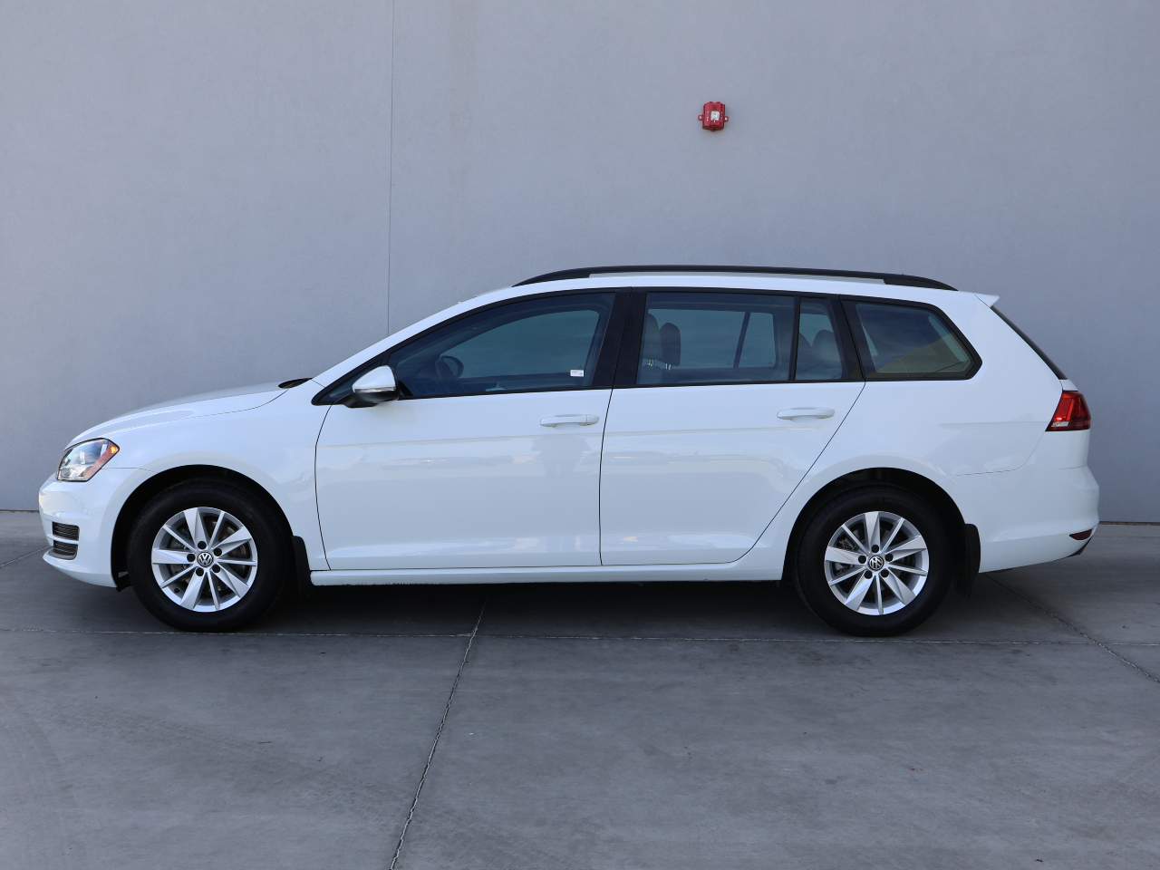 2017 Volkswagen Golf SportWagen TSI S