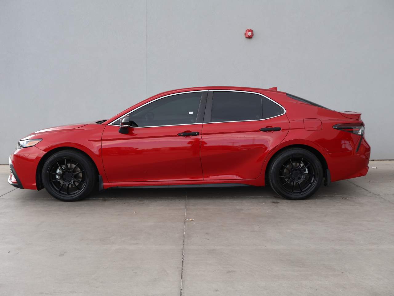 2023 Toyota Camry Hybrid SE