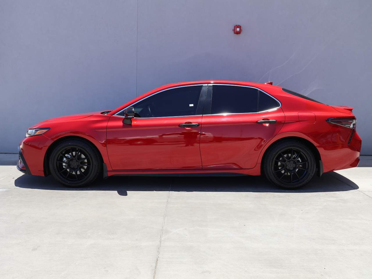 2023 Toyota Camry Hybrid SE