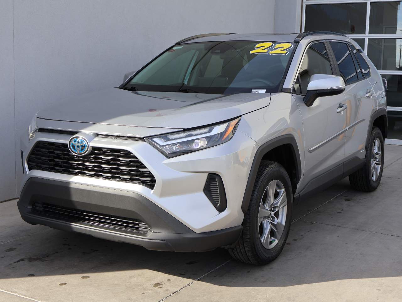 2022 Toyota RAV4 Hybrid XLE