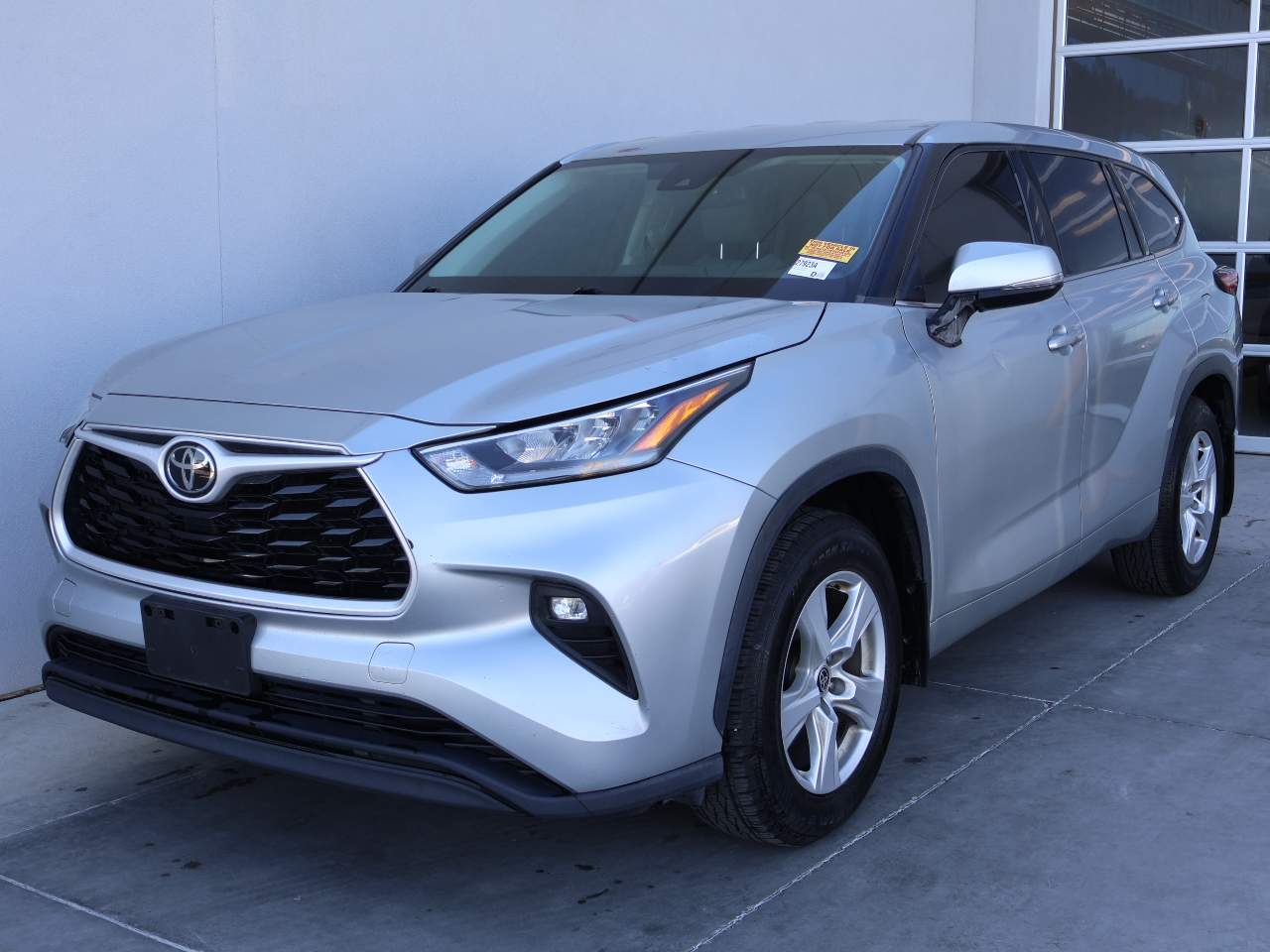 2020 Toyota Highlander LE