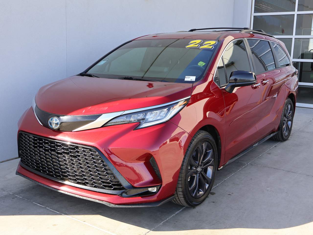 2022 Toyota Sienna XSE 7-Passenger FWD