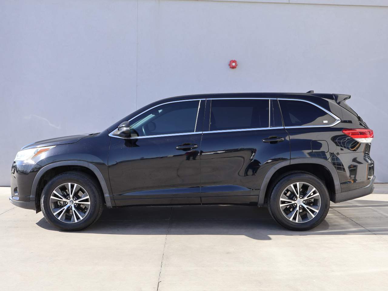 2017 Toyota Highlander LE Plus