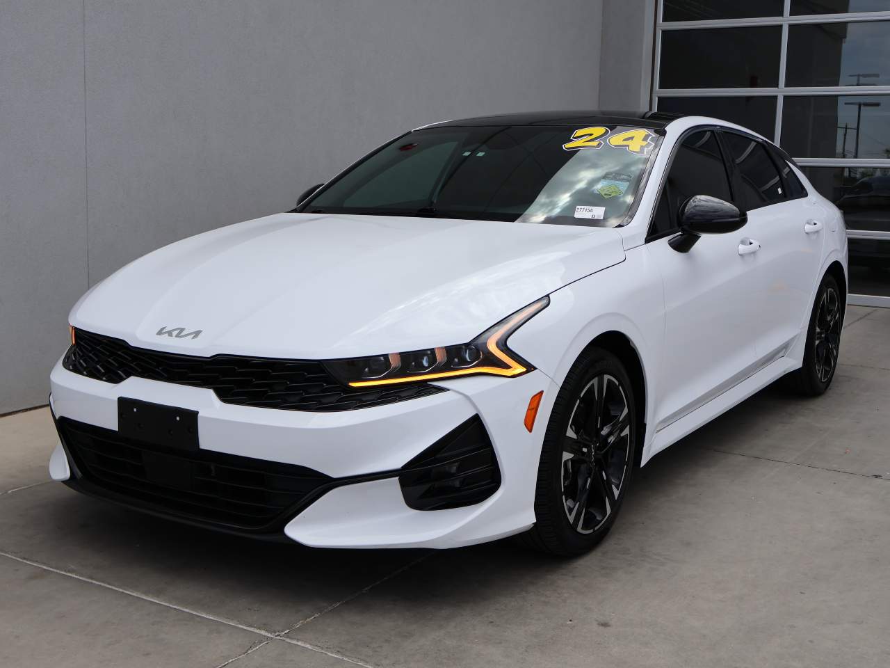 2024 Kia K5 GT-Line