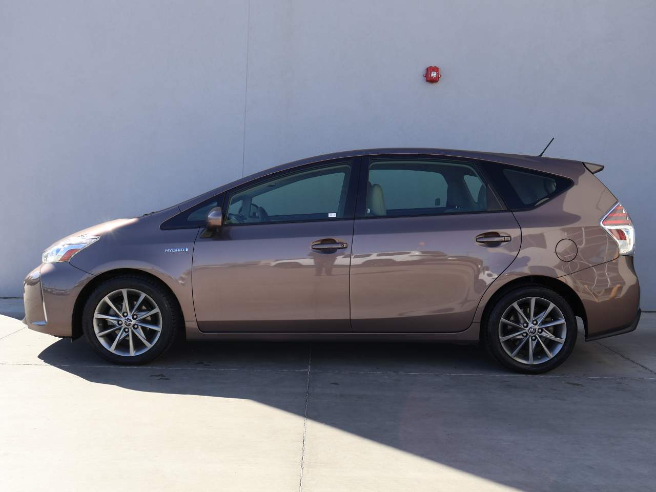 2017 Toyota Prius v Three