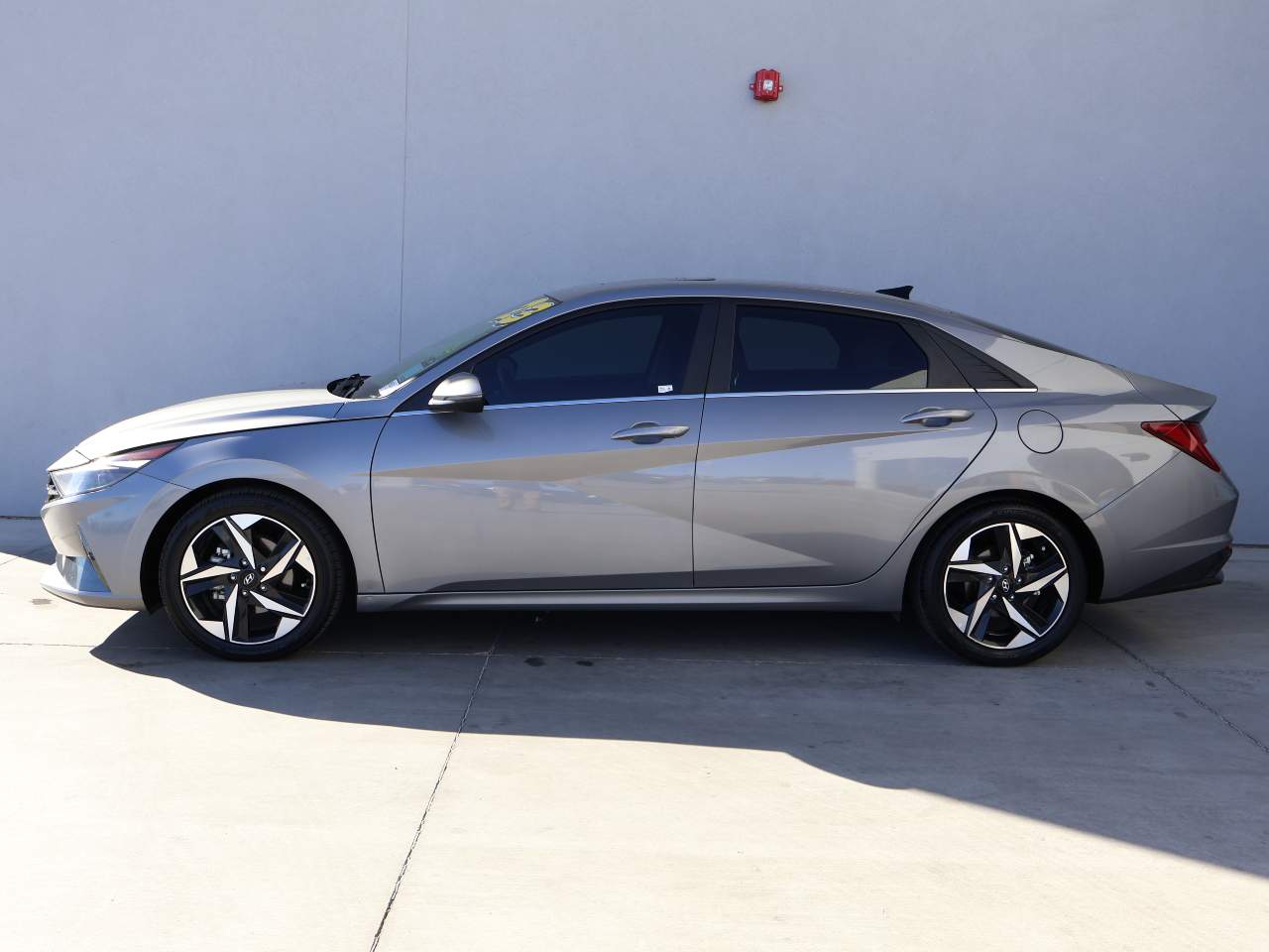 2023 Hyundai ELANTRA Hybrid Limited