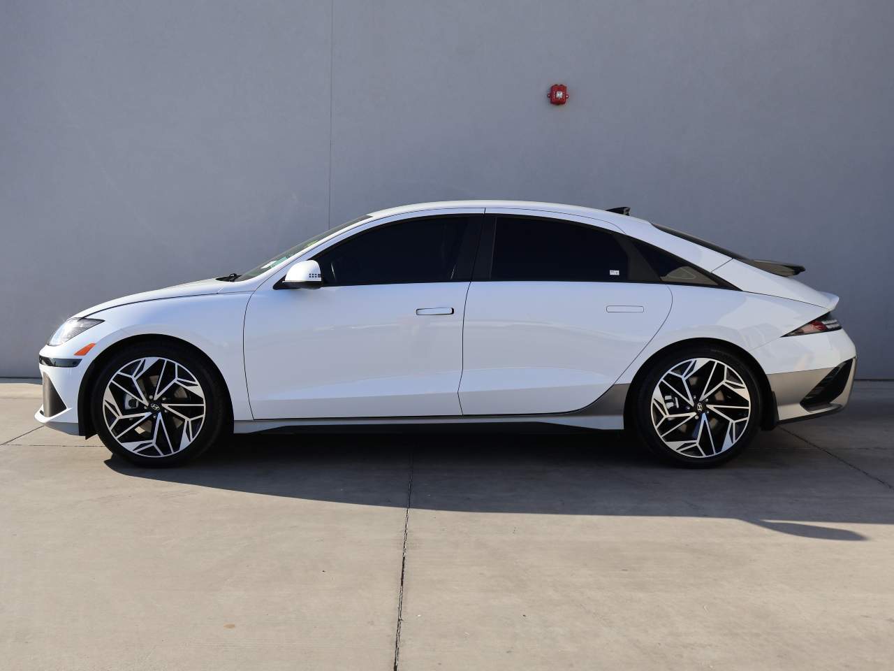 Used 2025 Hyundai IONIQ 6 SEL with VIN KMHM34AA1SA088363 for sale in Yuma, AZ
