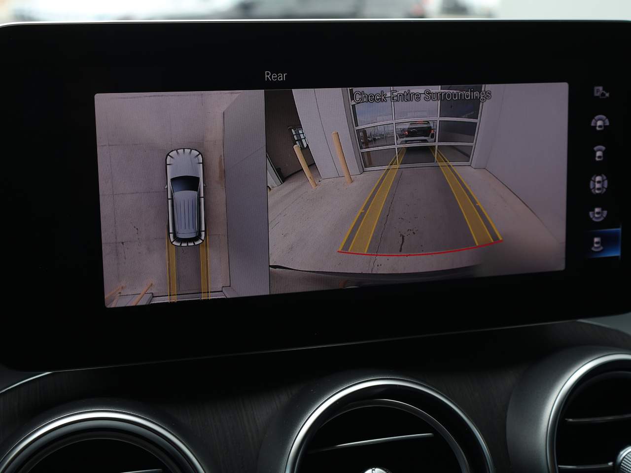 2021 Mercedes-Benz GLC 300