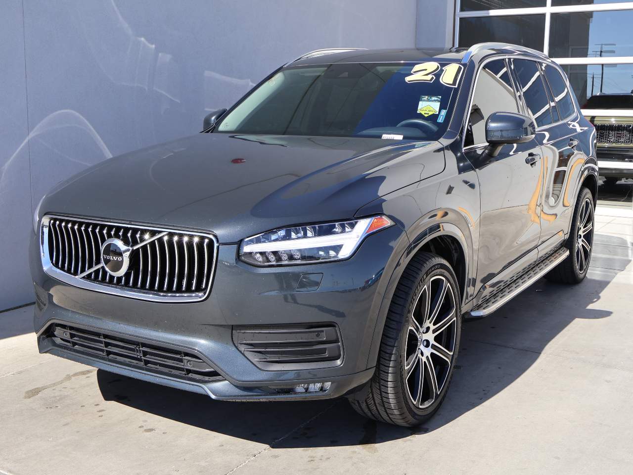 2021 Volvo XC90 T5 Momentum