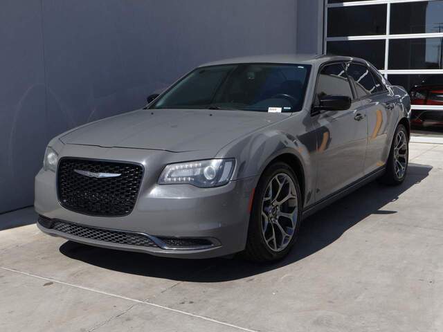 2018 Chrysler 300