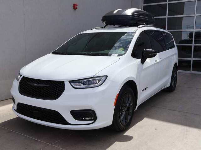 2025 Chrysler Pacifica