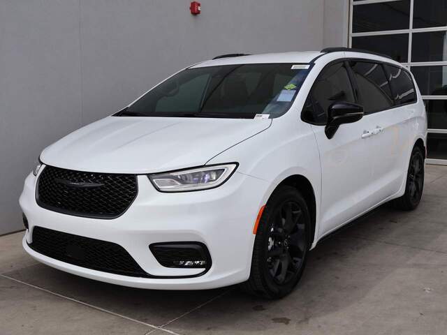 2026 Chrysler Pacifica