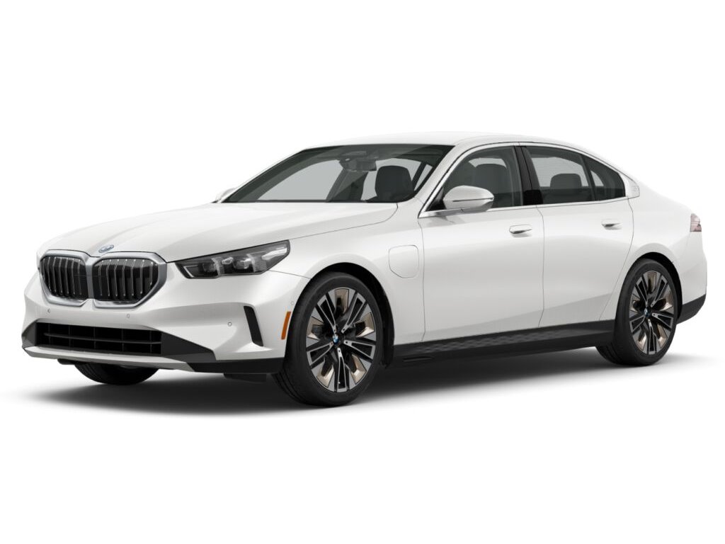 2026 BMW 5-Series 550e xDrive Sedan