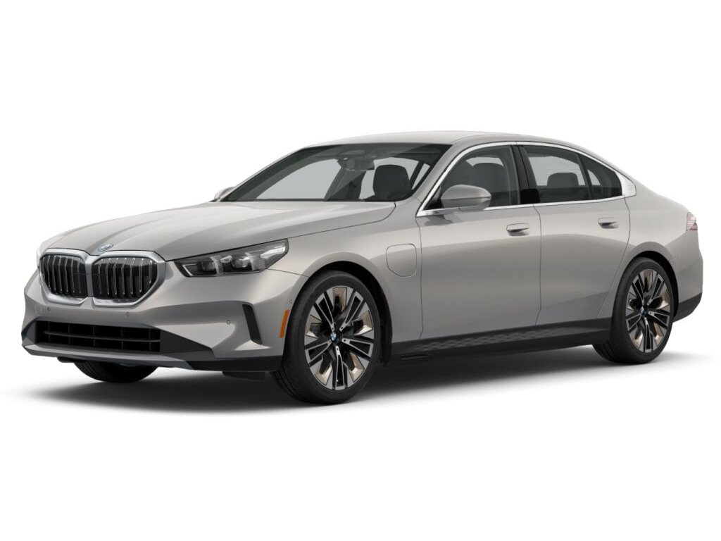 2026 BMW 5-Series 550e xDrive Sedan
